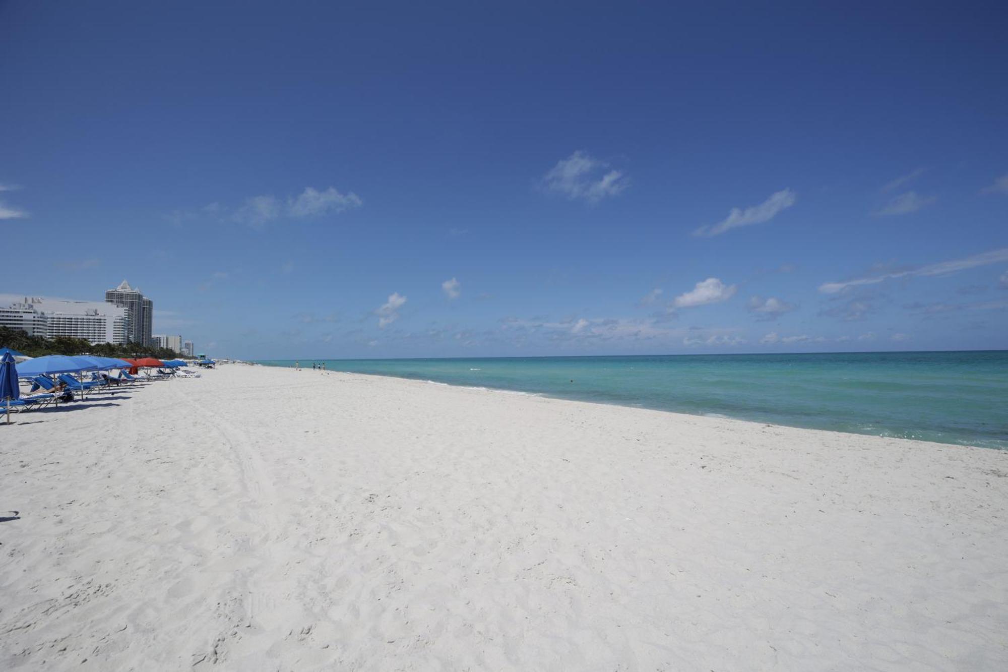 Ocean Spray Hotel Miami Beach Exterior photo