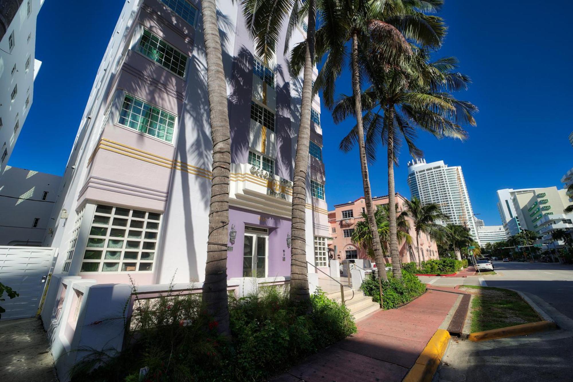 Ocean Spray Hotel Miami Beach Exterior photo