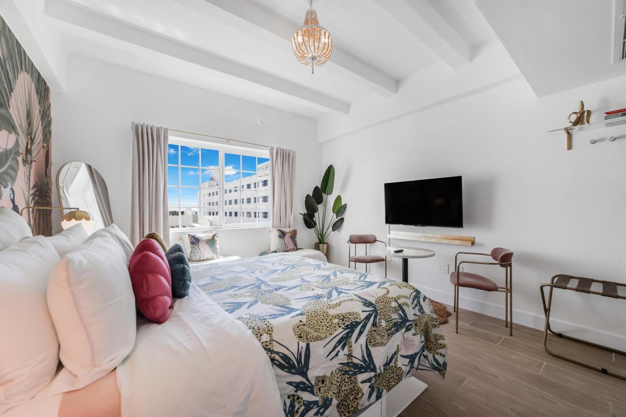 Ocean Spray Hotel Miami Beach Exterior photo