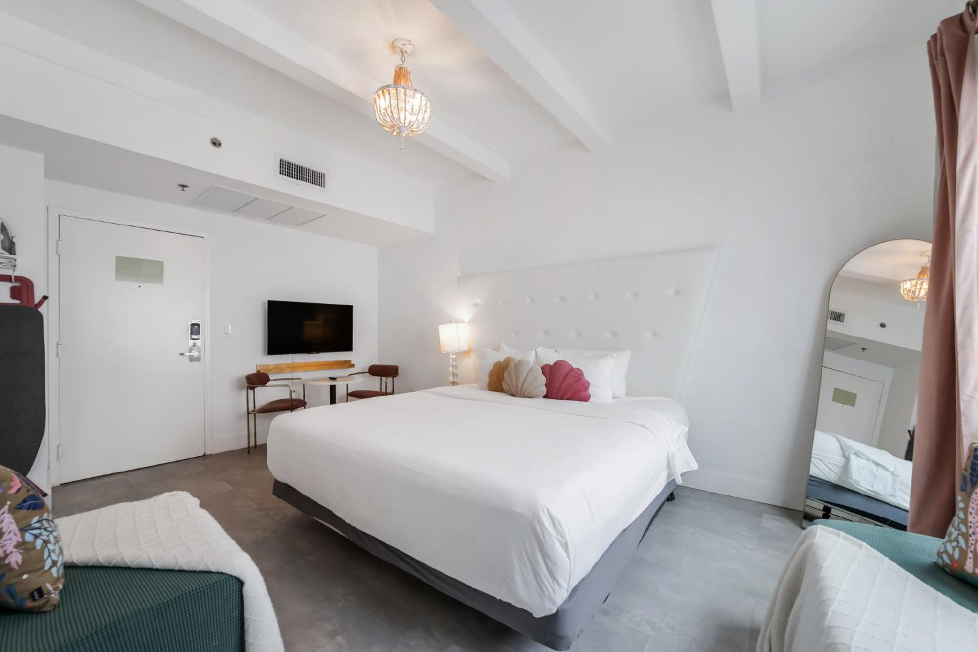 Ocean Spray Hotel Miami Beach Exterior photo