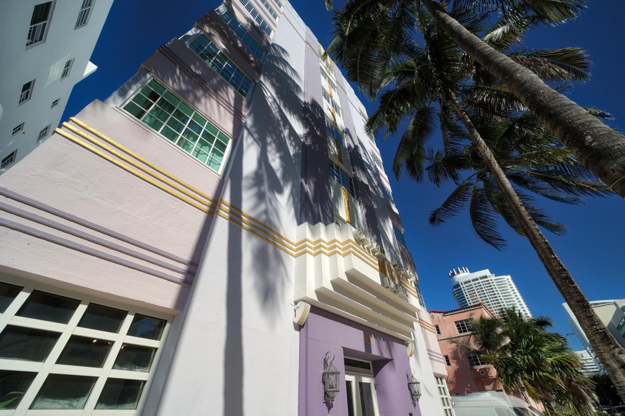 Ocean Spray Hotel Miami Beach Exterior photo